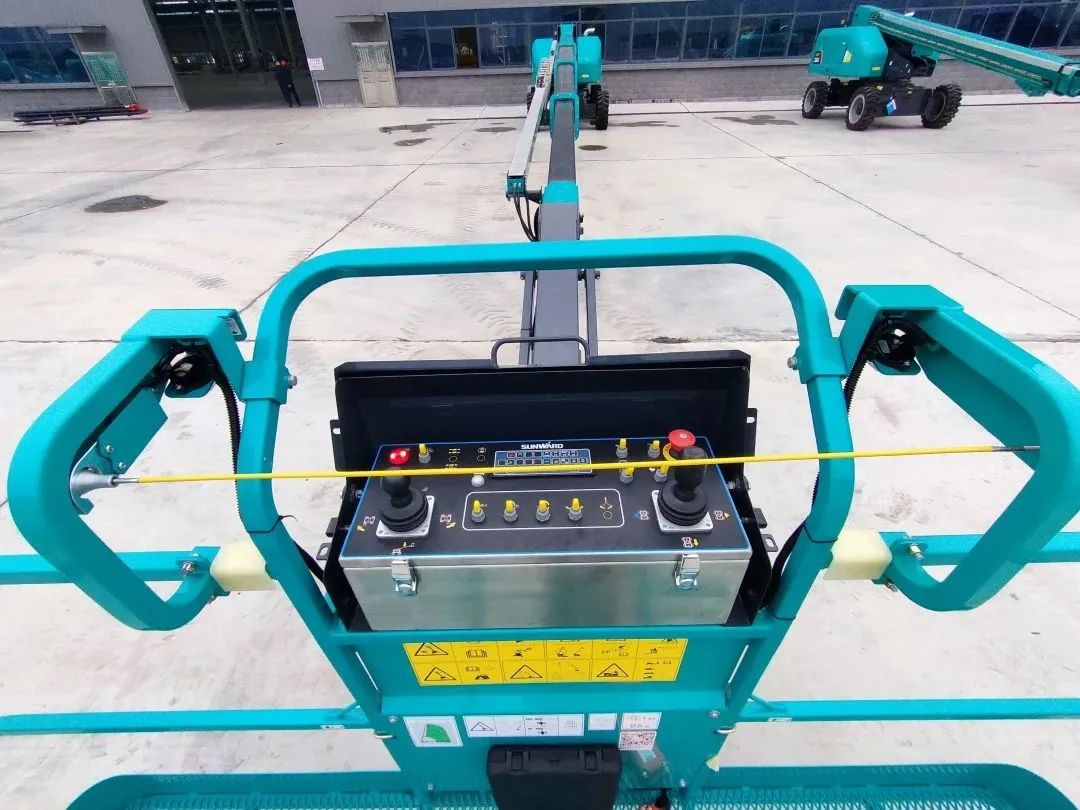 无需扩桥!PA视讯平台国四款32米直臂式高空作业平台成功下线