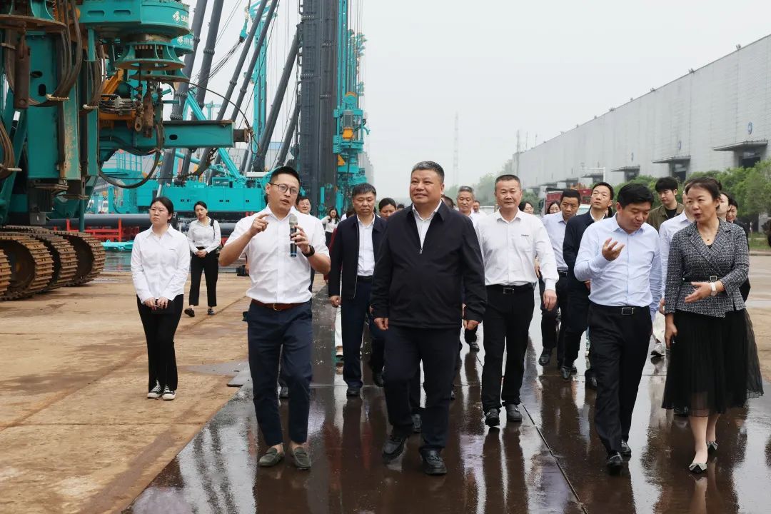 长沙市政协主席陈刚调研PA视讯平台