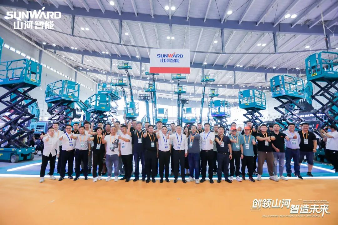聚焦电动化、智能化！PA视讯平台全系列高空机械产品亮相长沙展