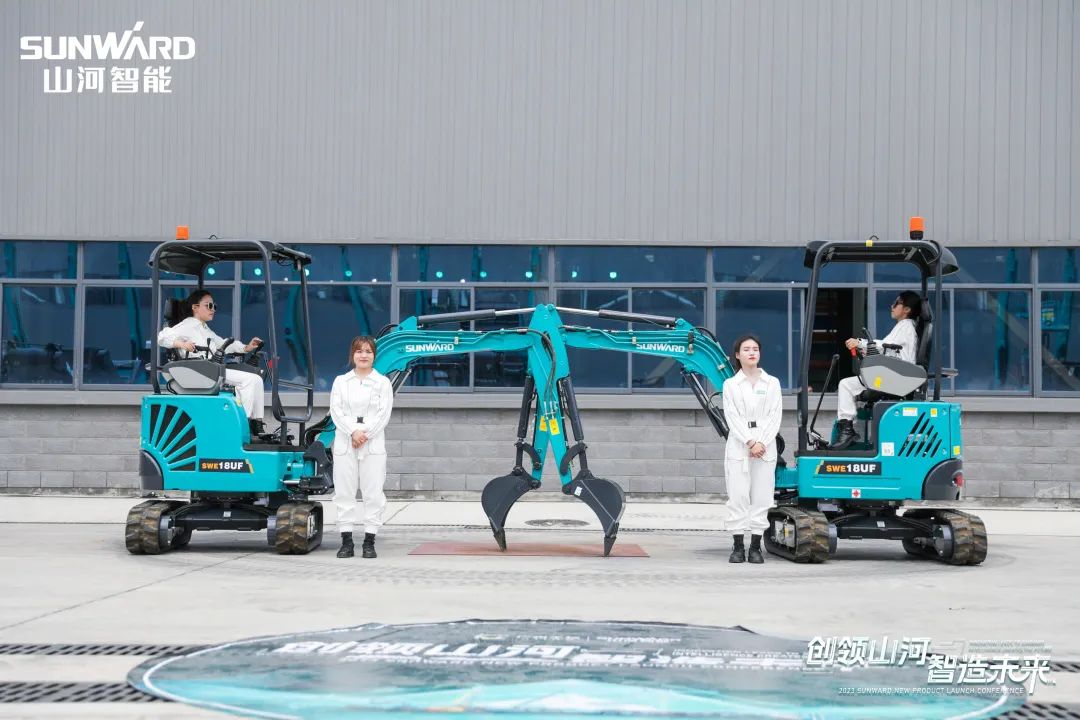 精品出击、互动不断！PA视讯平台F系列挖掘机闪耀长沙展