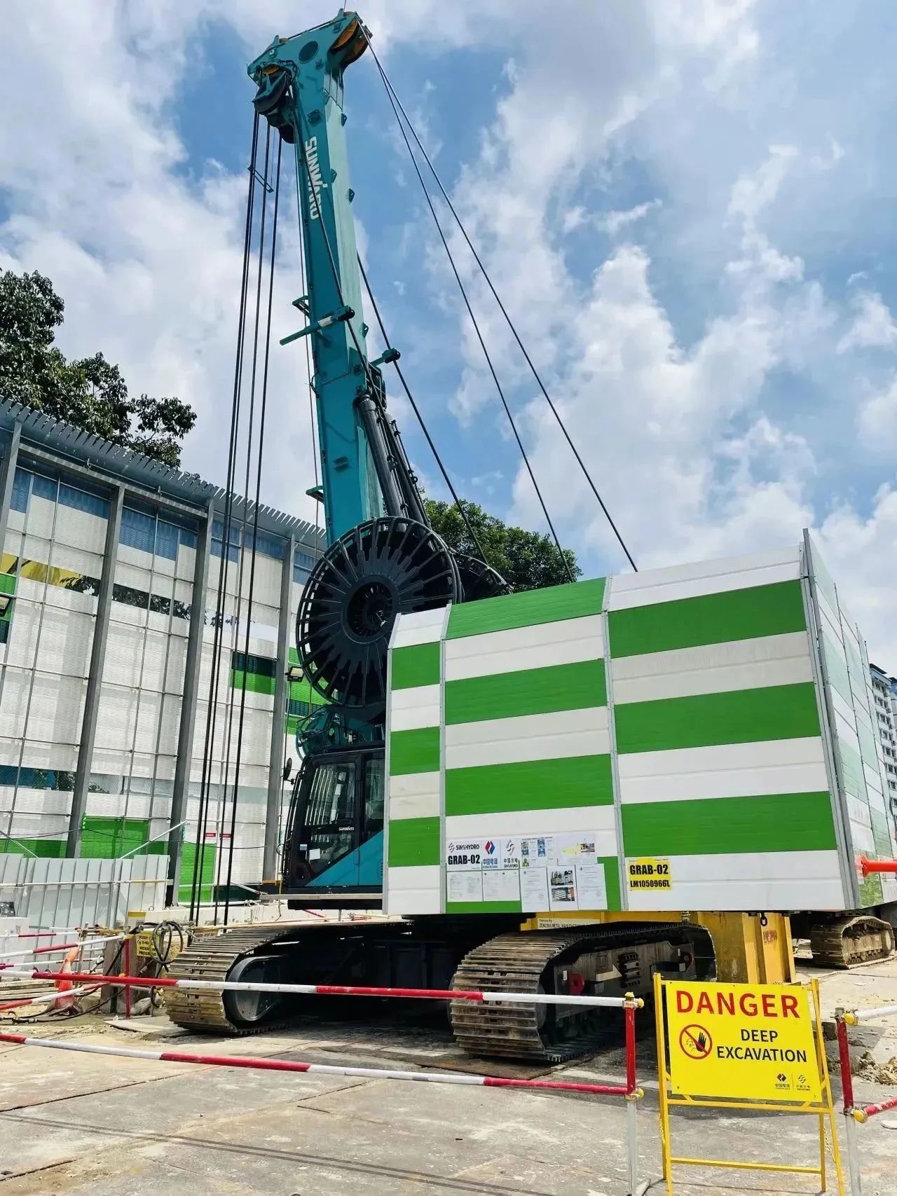 助力国内国际重大工程！PA视讯平台液压抓斗实力“出圈”