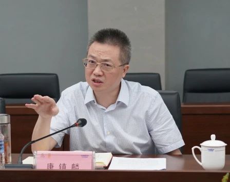 长沙市人民政府副市长、市工商联主席康镇麟调研PA视讯平台