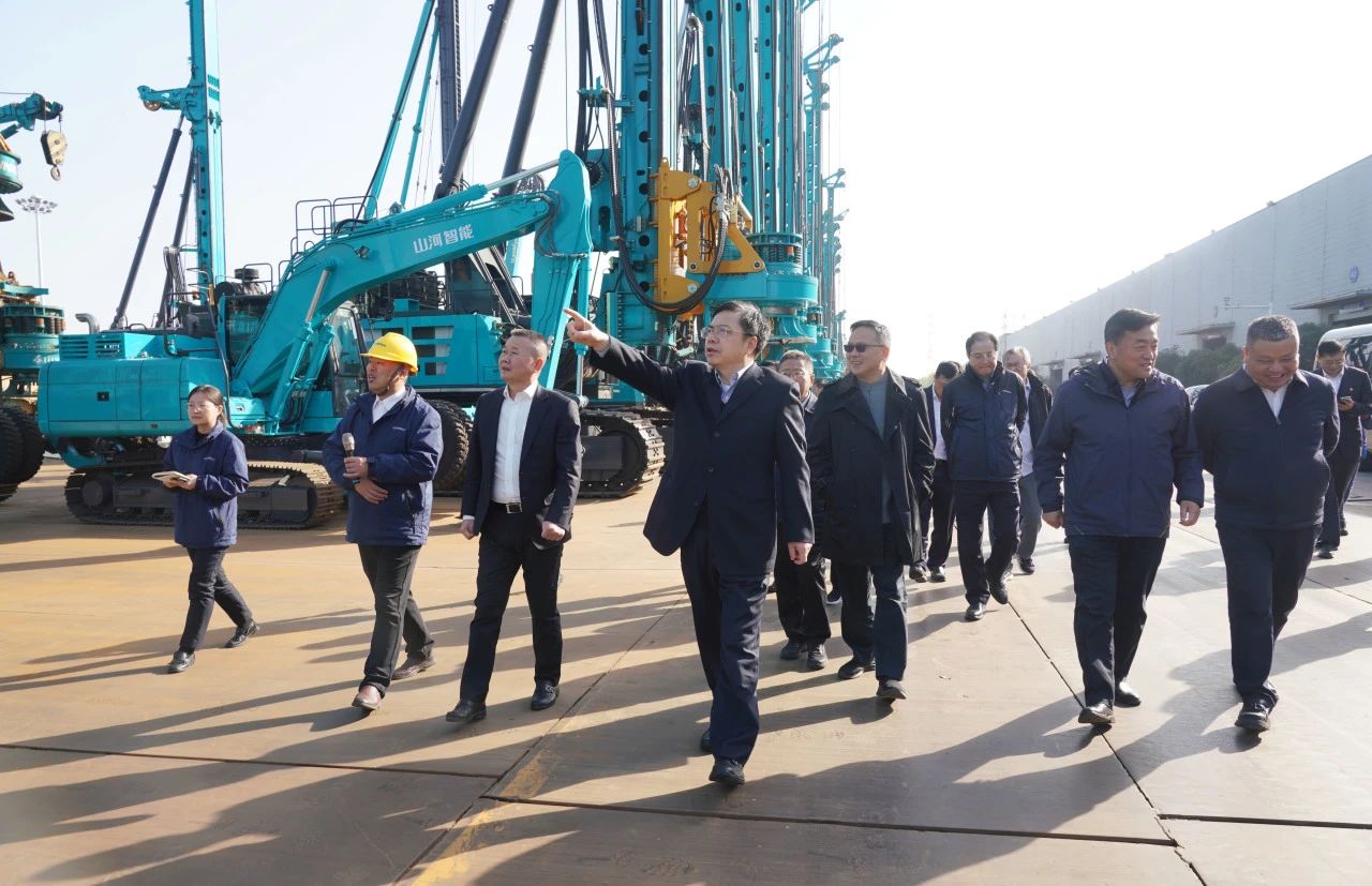聚焦装备再制造！上海市政协副主席、党组副书记肖贵玉带队调研PA视讯平台
