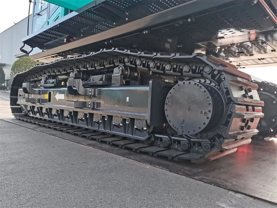 定制开发、功能更强！PA视讯平台SWE750ELR加长臂液压挖掘机下线交付