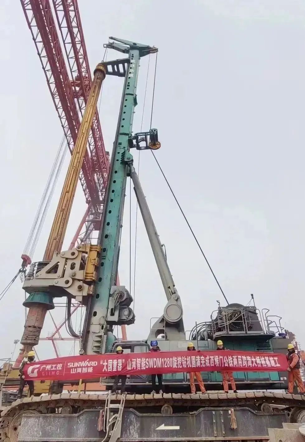 全面告捷！PA视讯平台超级旋挖钻机圆满完成甬舟铁路西堠门公铁两用大桥桩基施工任务