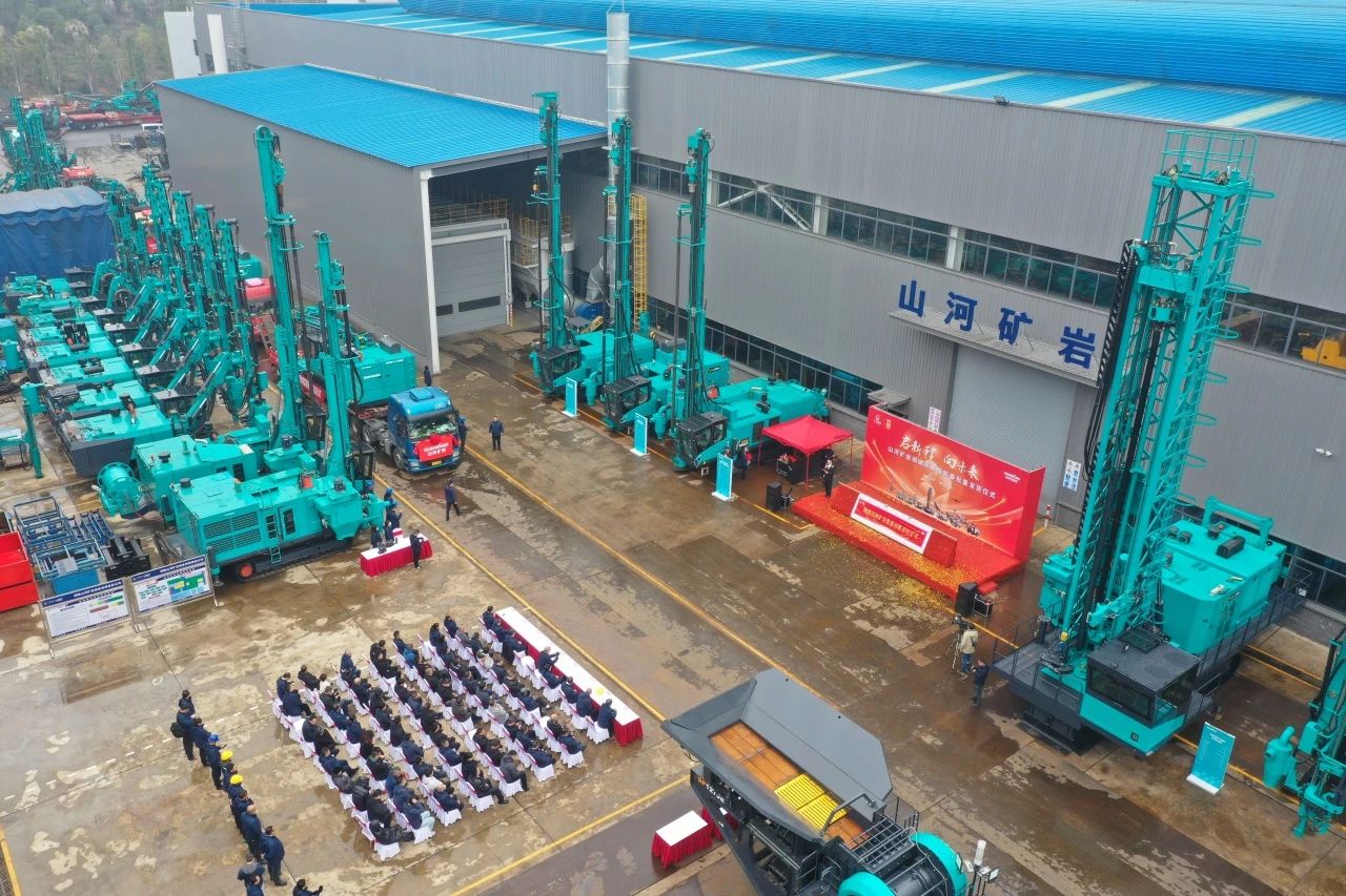 启新程，向未来！PA视讯平台矿岩揭牌庆典暨新春发货仪式圆满举行