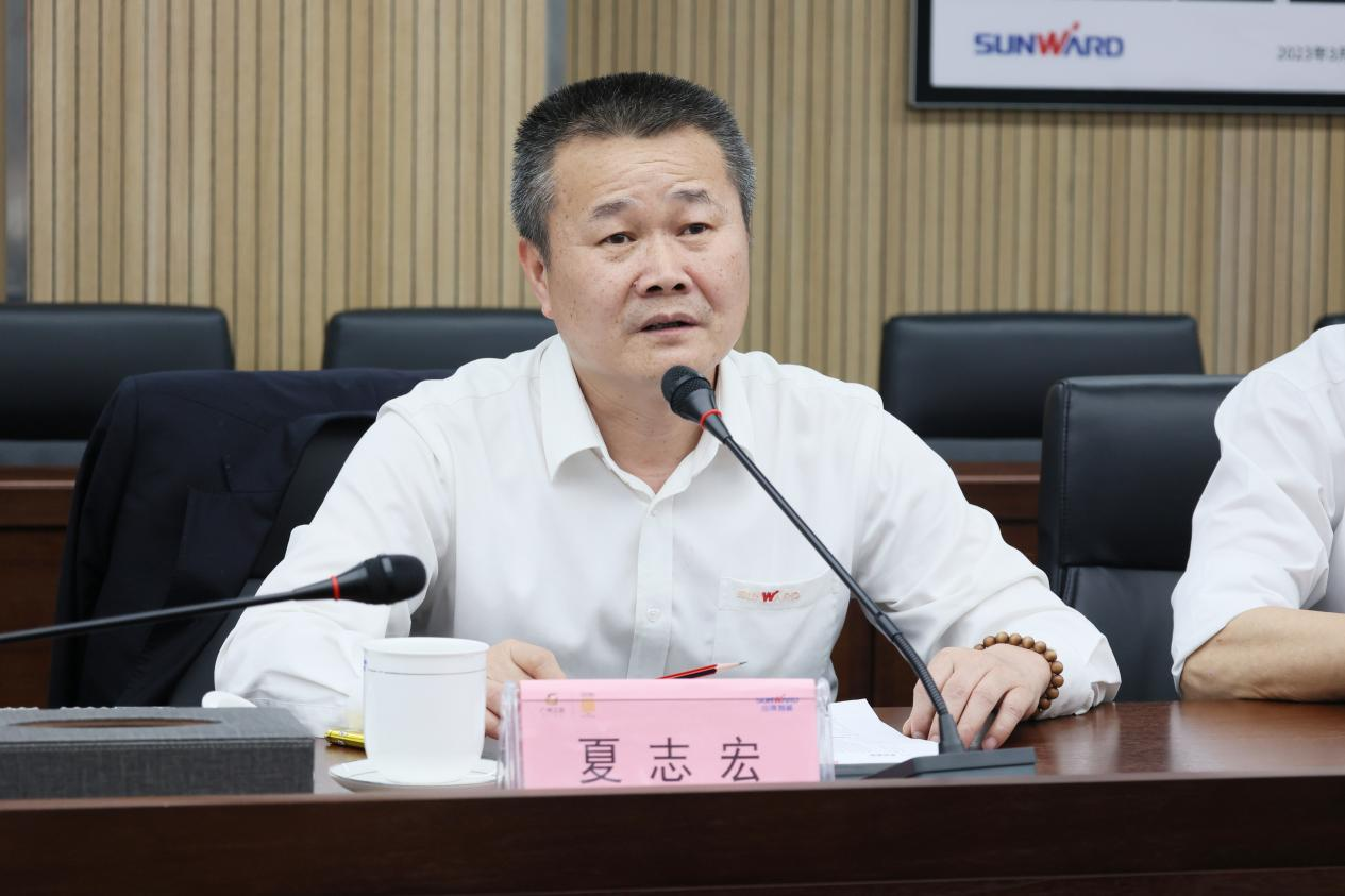 湖南钢铁集团党委书记、董事长李建宇到PA视讯平台调研交流