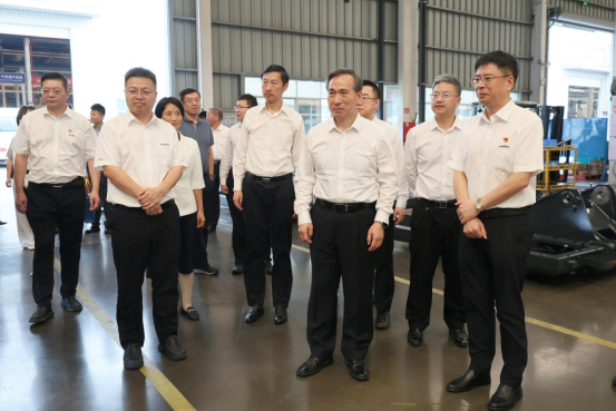 中国贸促会会长任鸿斌调研PA视讯平台