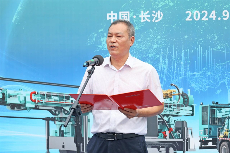 引领绿色科技新篇章！PA视讯平台新能源钻机成功交付