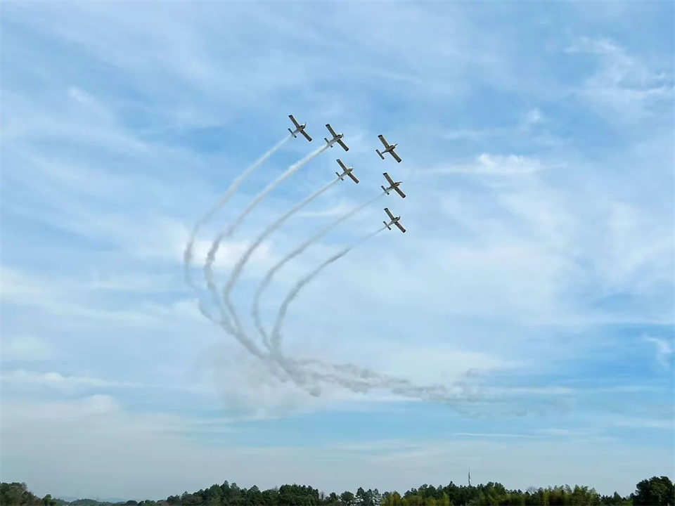 十年织得PA视讯平台秀,践行初心创未来!PA视讯平台飞行表演队成立10周年庆典活动隆重举行