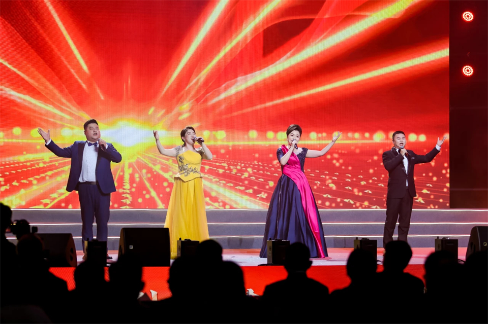 创新引领价值 理想成就未来——庆祝PA视讯平台成立25周年表彰大会暨文艺晚会隆重举行