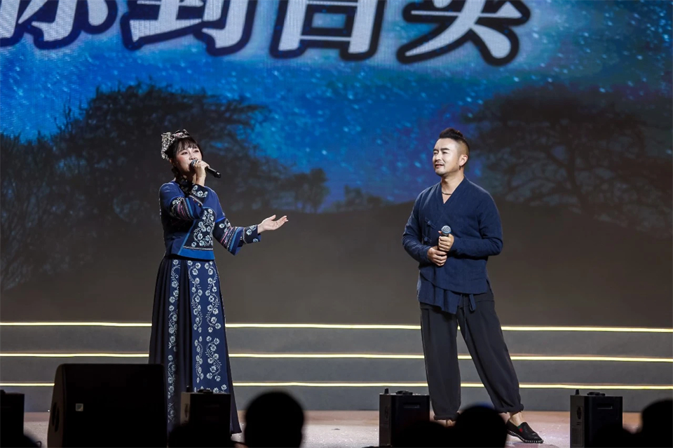 创新引领价值 理想成就未来——庆祝PA视讯平台成立25周年表彰大会暨文艺晚会隆重举行