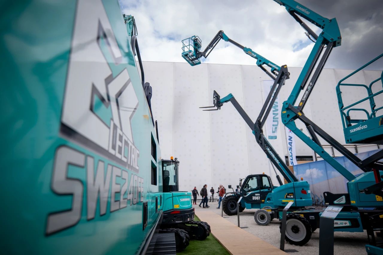 Bauma2025 | PA视讯平台德国宝马展火热收官！相约2025长沙展！