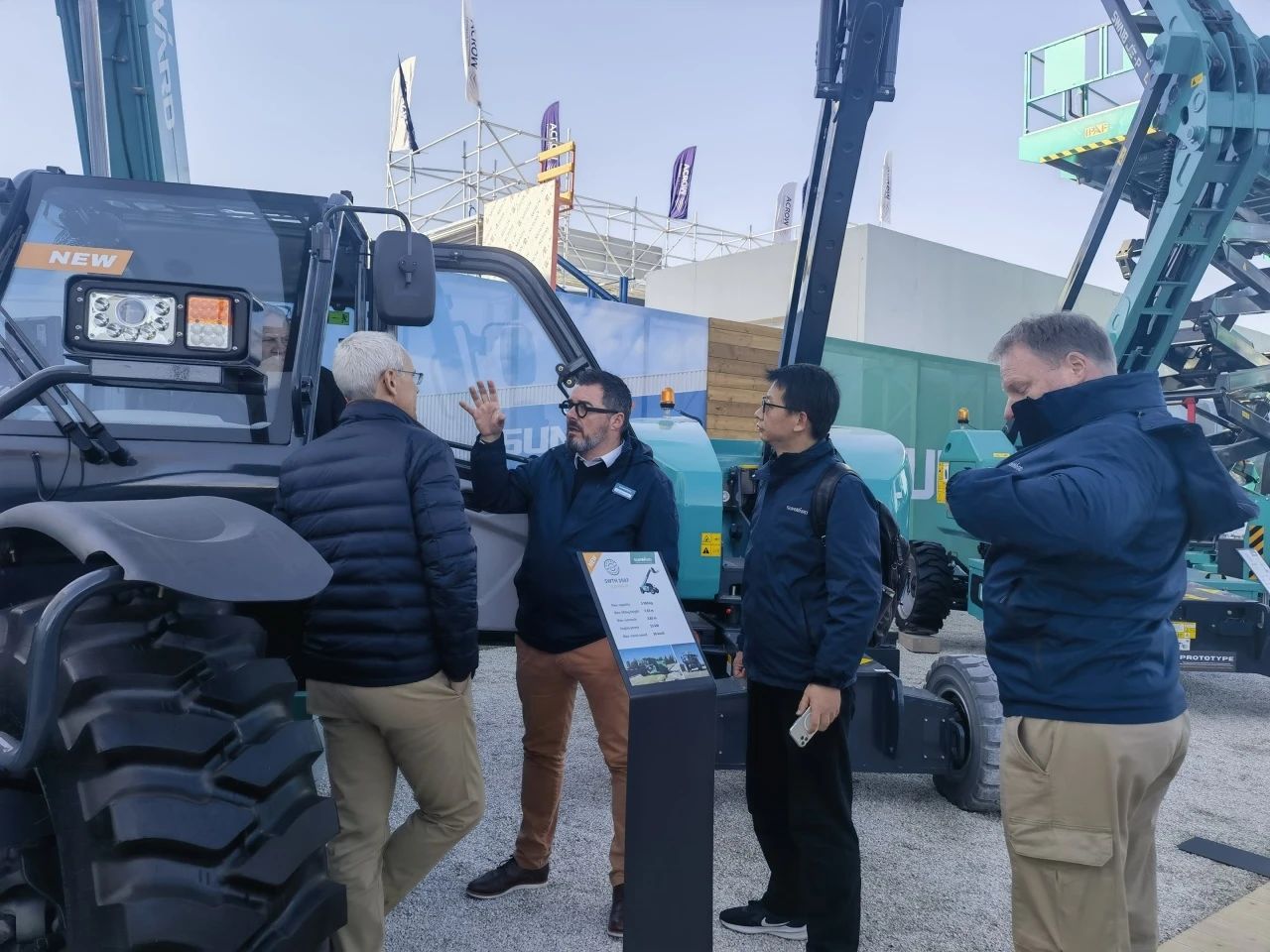 PA视讯平台高空机械闪耀Bauma 2025！ 新能源技术与创新产品获全球瞩目