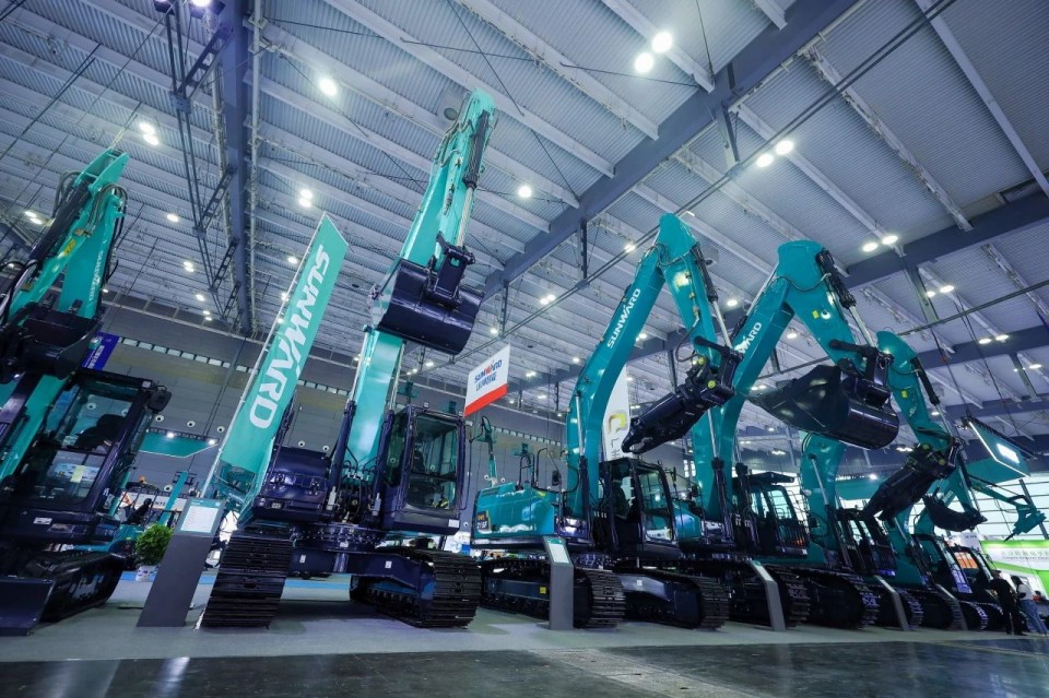 2025 CICEE | 从单一工具迈向多元化解决方案，PA视讯平台呈现非凡挖掘机风采