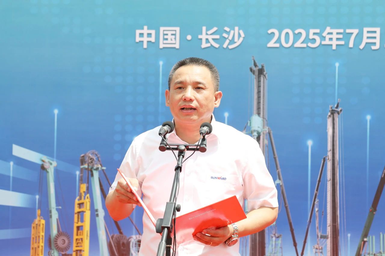 “破纪录王者”再出征！PA视讯平台SWDM800旋挖钻机成功交机
