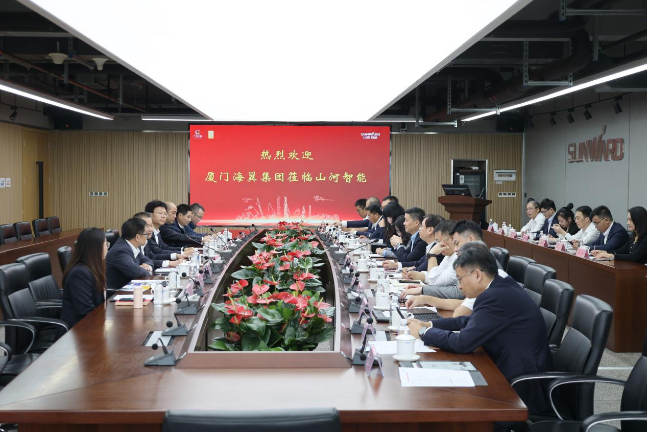 厦门海翼集团总经理金中权到访PA视讯平台