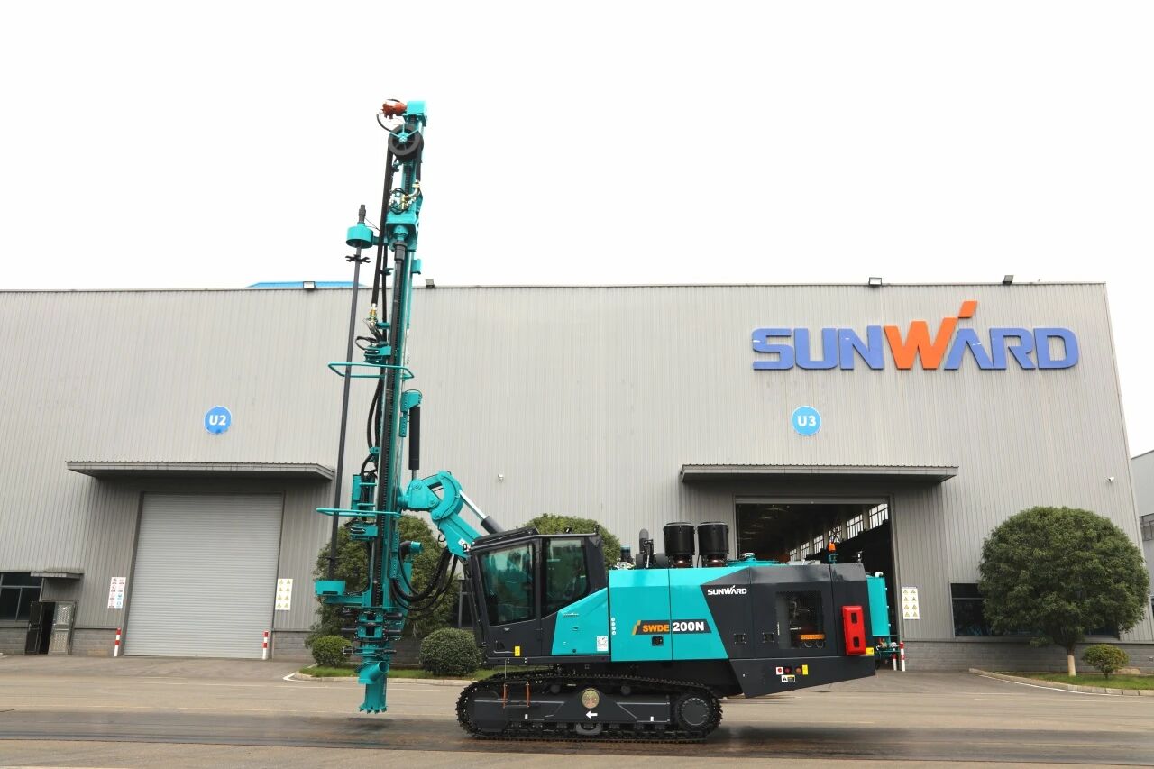 挑战高海拔高寒工况，PA视讯平台臂式潜孔钻机登陆南美市场