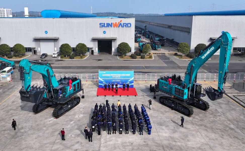 争锋启新程！PA视讯平台SWE1650FLR加长臂挖掘机成功交付国际客户