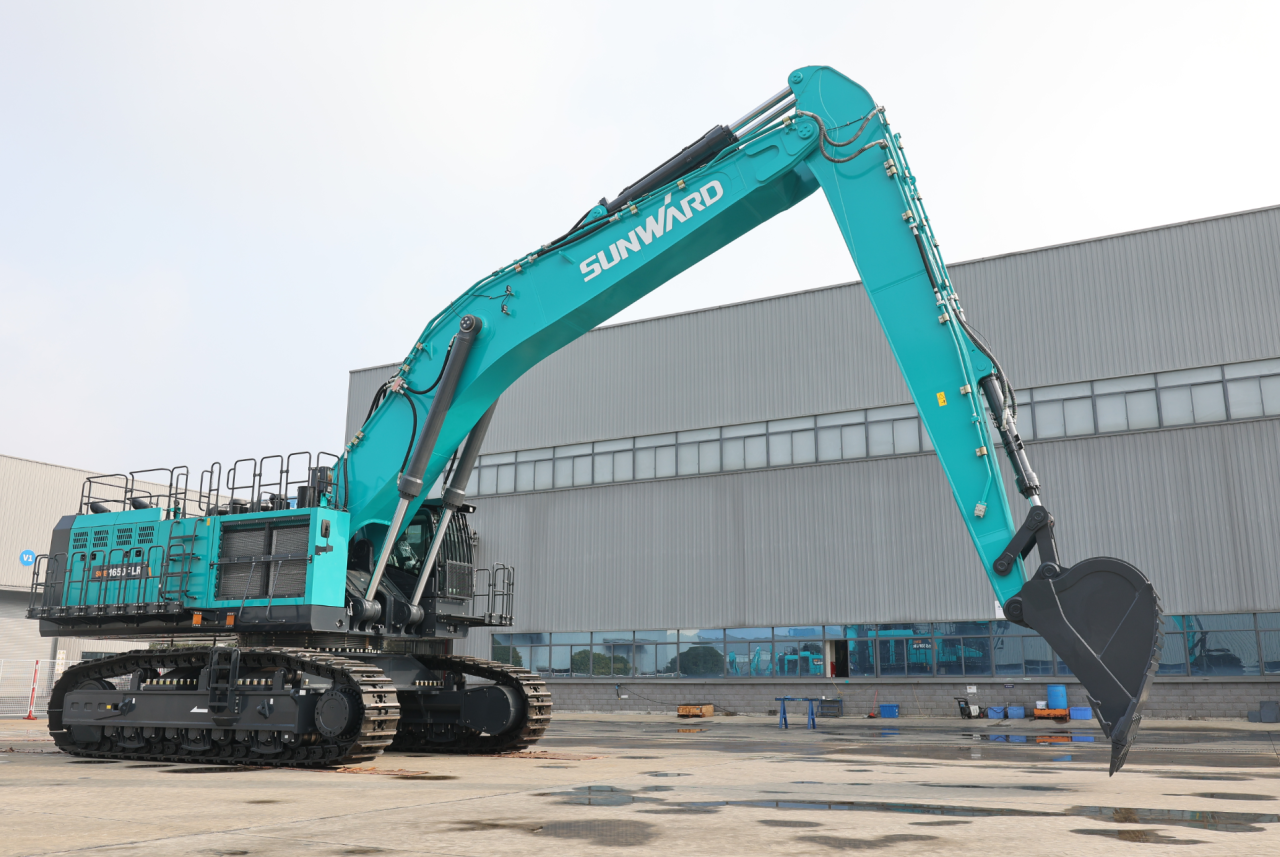 争锋启新程！PA视讯平台SWE1650FLR加长臂挖掘机成功交付国际客户