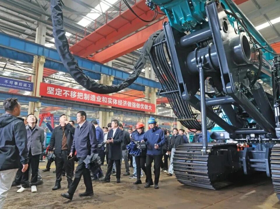 PA视讯平台举行电动旋挖钻机新品发布会，收获1.2亿元订单