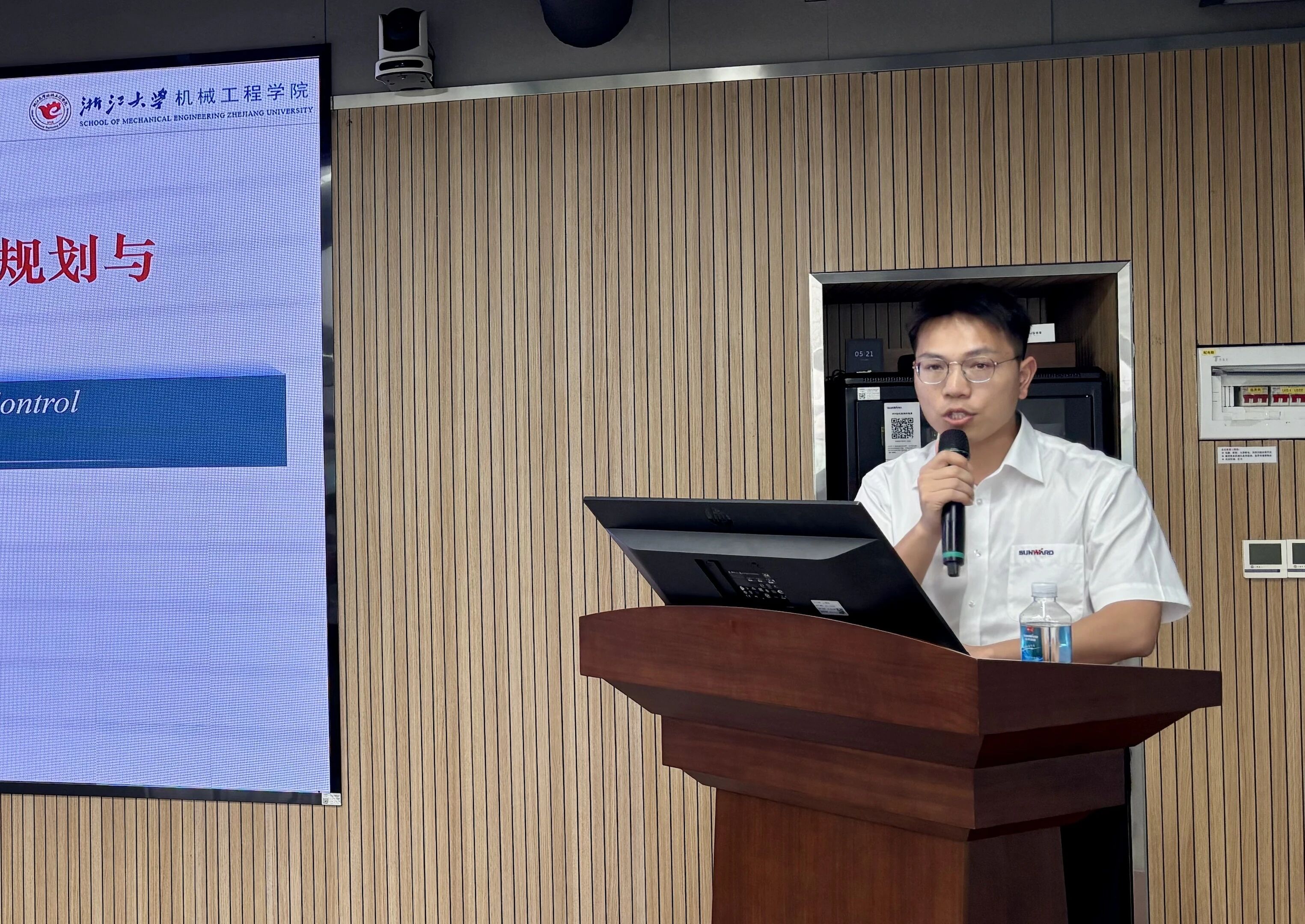 产学研协同创新:浙江大学&PA视讯平台联合培养博士后开题审查会顺利召开