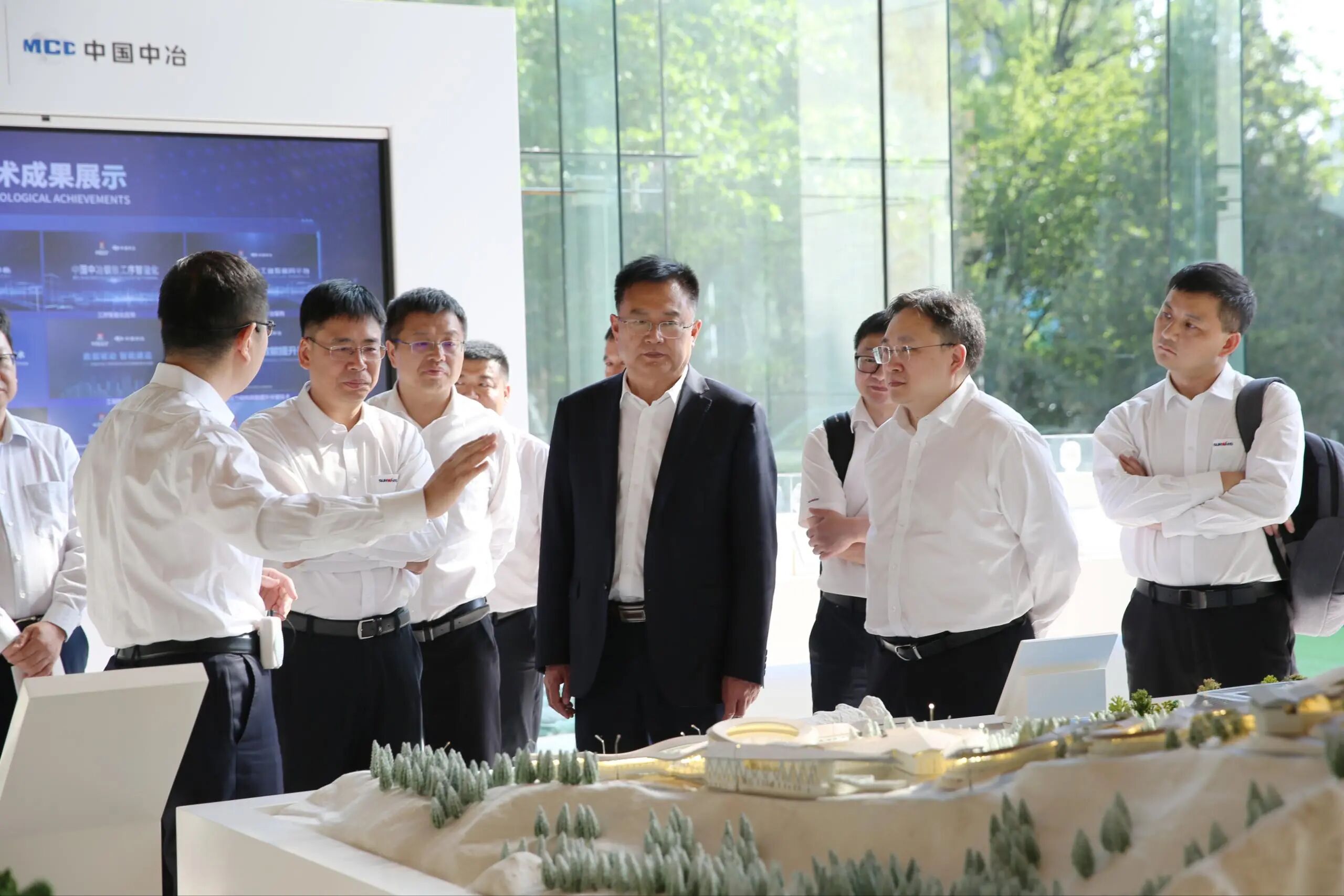 PA视讯平台党委书记、董事长付向东率队拜访中国中冶，推动构建合作共赢新标杆